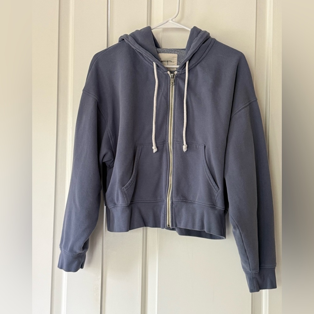 American Eagle cropped Zip-Up Hoodie